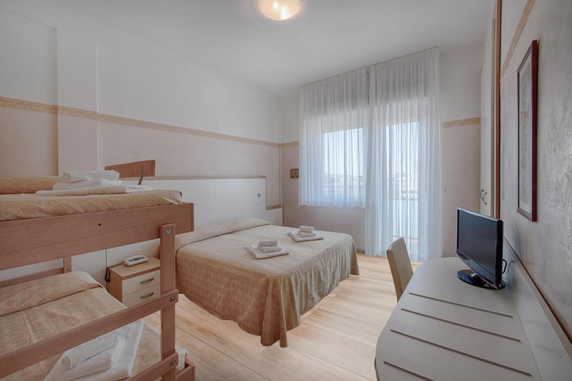 Continental 3* Milano Marittima